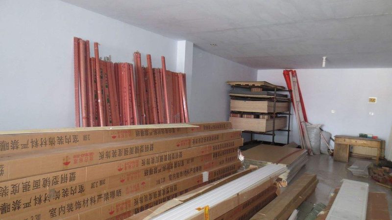 小标题：旧房翻新，施工队价格构成揭秘